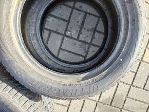 Predám 4ks zimné pneumatiky 195/60R16 C 99/97T - 4