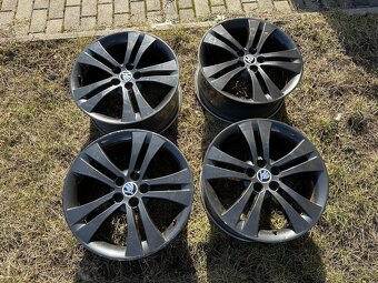 5x100 R17 monte Carlo - 4