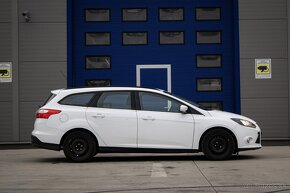 Ford Focus Kombi 1.6 TDCi DPF 115k Titanium - 4