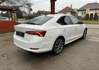 Škoda OCTAVIA 4 Sedan 2.0TDi 2021 DSG 110kW WEBASTO/MATRIX - 4