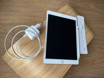 iPad 7 th generation wifi 32 GB rose gold - 4