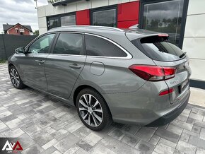 Hyundai i30 CW 1.6 CRDi Style, Pôvodný lak, FULL LED, SR - 4