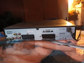 SDV 8701T DIVX+DVD+DVB-T COMBO SENCOR - 4