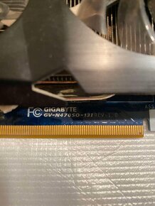 GIGABYTE GTX 470 - GV-N470SO-13I - 4