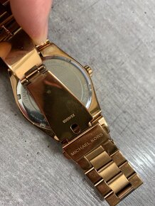 Dámske hodinky značky Michael Kors MK6090 - 4