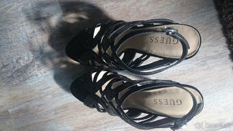 Sandalky Guess 36 - 4