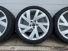 ORIGINAL VW GOLF 8 DISKY 5x112 R18 225/40 R18 PIRELLI ZIMA - 4