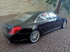 Mercedes Benz S Class - 4