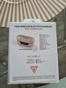 Guess true wireless bluetooth earbuds s nabíjacou stanicou - 4