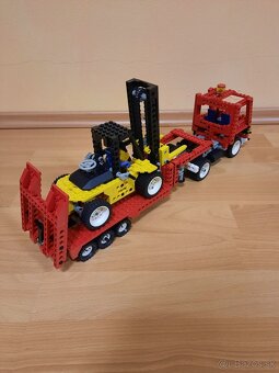 Lego Technic 8872 - Forklift Transporter - 4