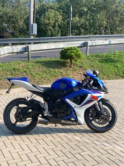 Suzuki GSX-R 600 K7 2007 - 4