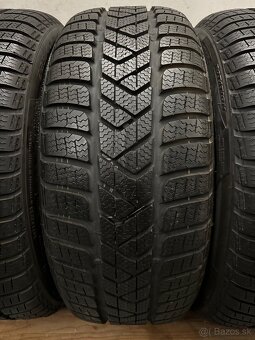 Zimné pneumatiky 225/40/19 Pirelli Sottozero 3 Winter AO - 4