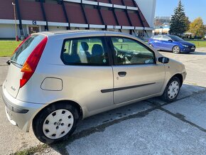 Fiat Punto 1.2 44kw r.v.2002 - 4