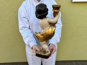 Dřevěný anděl světlonoš socha Putto - 4