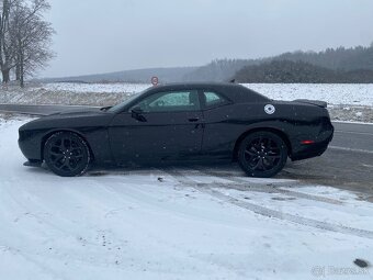 Dodge Challenger 5.7 Hemi Super Track Pack - 4