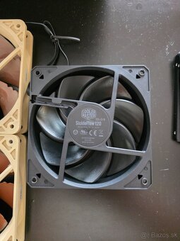 Noctua / Cooler master ventilatory 120mm, Samsung SSD 250GB - 4