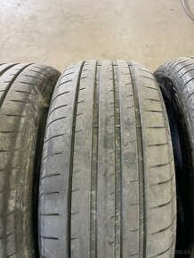 Predám goodyear eagle f1 225/45R19 - 4