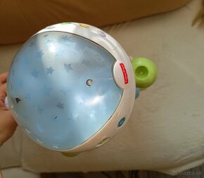 Fisher-Price kolotoč nad postieľku - 4