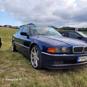 Predam BMW e38 740i bezvanos - 4