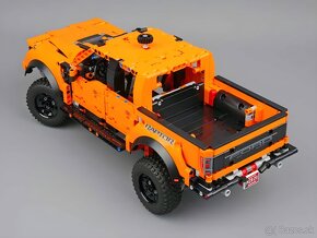 Stavebnica Lego Ford F-150 Raptor 42126 - 4