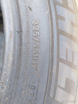 225/55 r17 - 4