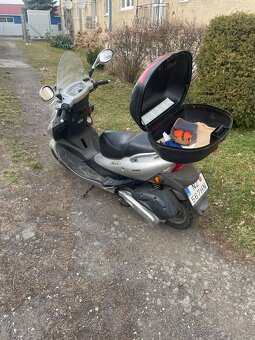 Scooter Kymco 250 - 4