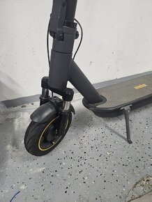 Kolobezka Segway Ninebot Max G30 - 4