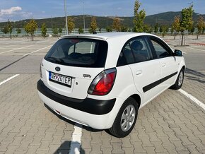 KIA Rio 1.4 Sporty Edition - 4