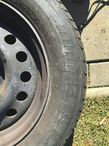 Predám 4 zimné pneumatiky 185/65 R15 88T Bridgestone - 4