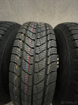 VW Crafter 205/75R16 C + 5x120 - zimna - 4