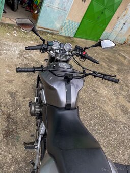 Honda Hornet 900 - 4