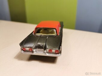 Corgi toys Ford Thunderbird - 4