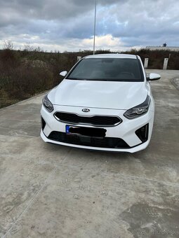 KIA ProCeed 1.4 T-GDI A/T 103kw GT-line - 4