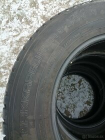 Predám zimné pneu 235/65r17 - 4