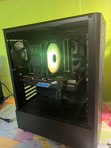 Herny pc i5 9600k , 16gb , 1tb nvme , rx 5700xt gigabyte - 4