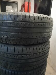 Michelin 225 55 17 - 4