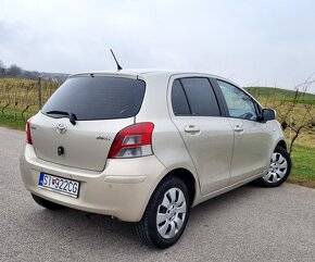 Toyota Yaris 1.3 VVT-i  73KW/99PS R.V.08/2011 - 4