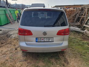 Volkswagen Touran 1.6 TDI Comfortline - 7 miestne - 4