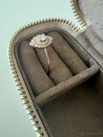 Zlatý prsteň s moissanitom a diamantmi - 4