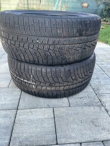 Predám 2ks zimné pneu 225/45R18 HANKOOK - 4