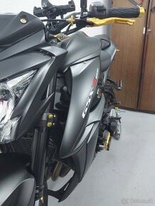 Suzuki GSX-S 1000 - 4