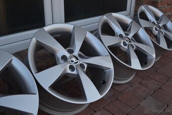 5x100 R16 Hlinikove disky Original Skoda Rapid / Fabia 3 4 - 4