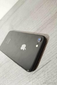 Apple iPhone 8 / 64GB TOP stav - 4