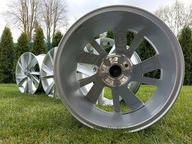 č.3. R17 original VW 5x112 - 4