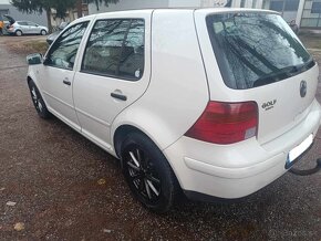 Volkswagen Golf 4 1.9 TDI 81KW Rotačka Rok 2003 - 4