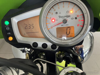 Triumph Speed Triple 1050 - 4