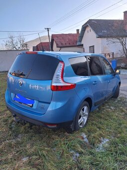 Renault Grand Scenic III 1,5 dci, r.v. 2012, 7 miestne - 4