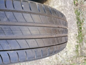 Michelin 215/65/R17 - 4