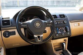 Volkswagen Touran 1.6 TDI DSG - 4