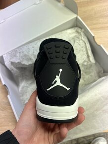 Jordan 4 Retro White Thunder - 4